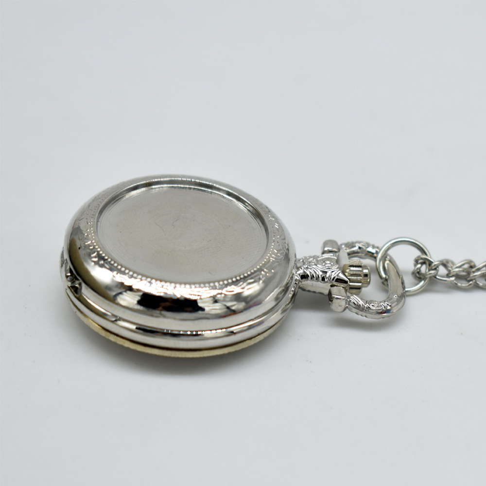 Collana con Ciondolo Orologio  - Vintage Fashion Blog recensione e prezzo
