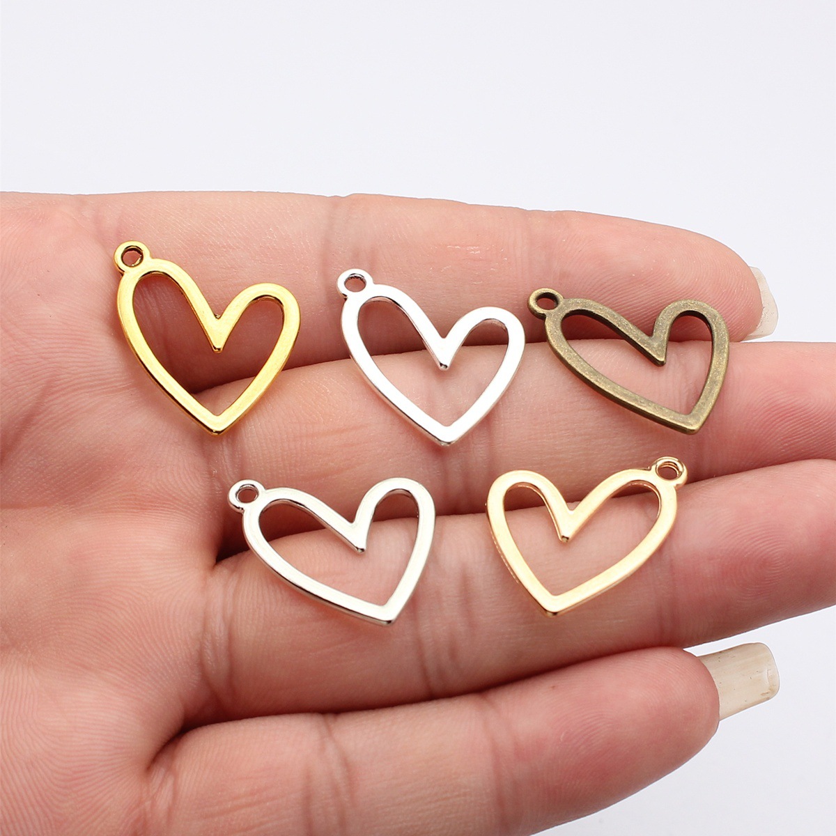 WYSIWYG 20 pezzi 22x20mm 5 col - Vintage Fashion Blog recensione e prezzo