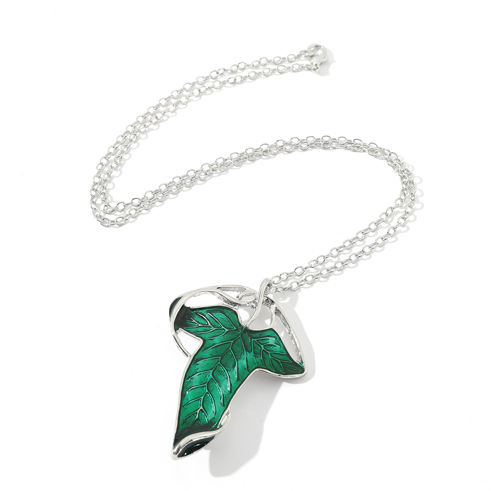 Collana con Ciondolo Foglia Ve - Vintage Fashion Blog recensione e prezzo
