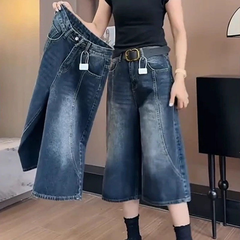Pantaloncini in Denim Nero a V - Vintage Fashion Streetwear recensione e prezzo